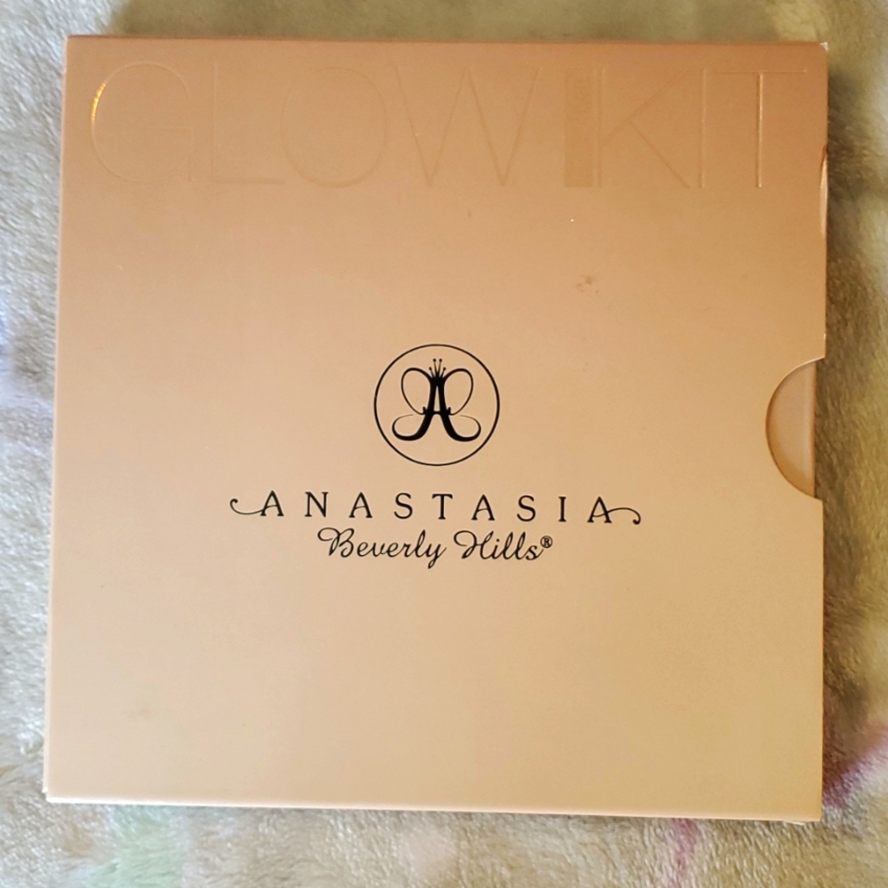 Anastasia Glow Kit That Glow
